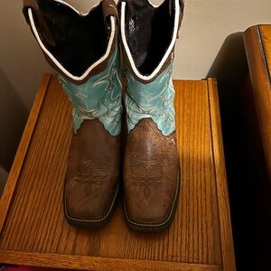 Justin Boots cowboy boots